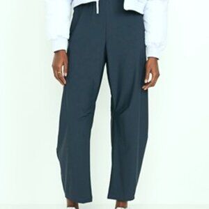 Old Navy High-Waisted SleekTech Barrel Ankle Pants - MED - NWOT